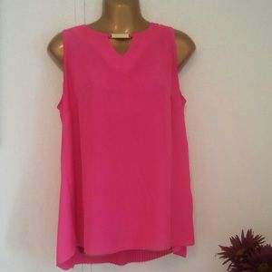 Valerie Stevens hot pink sleeveless top